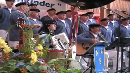 Auftritt in Glücksburg-Holnis vom Niebüller Shanty-Chor e.V.