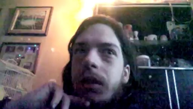 Webcam vloggity vlog from my blackberry Q10 - I managed to repair my bike and replaced a sheered screw in the process