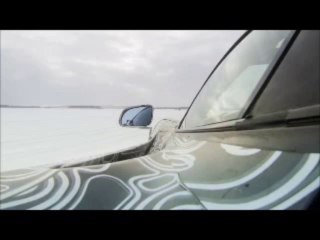 McLaren P1 TEST DRIVE ON SNOW