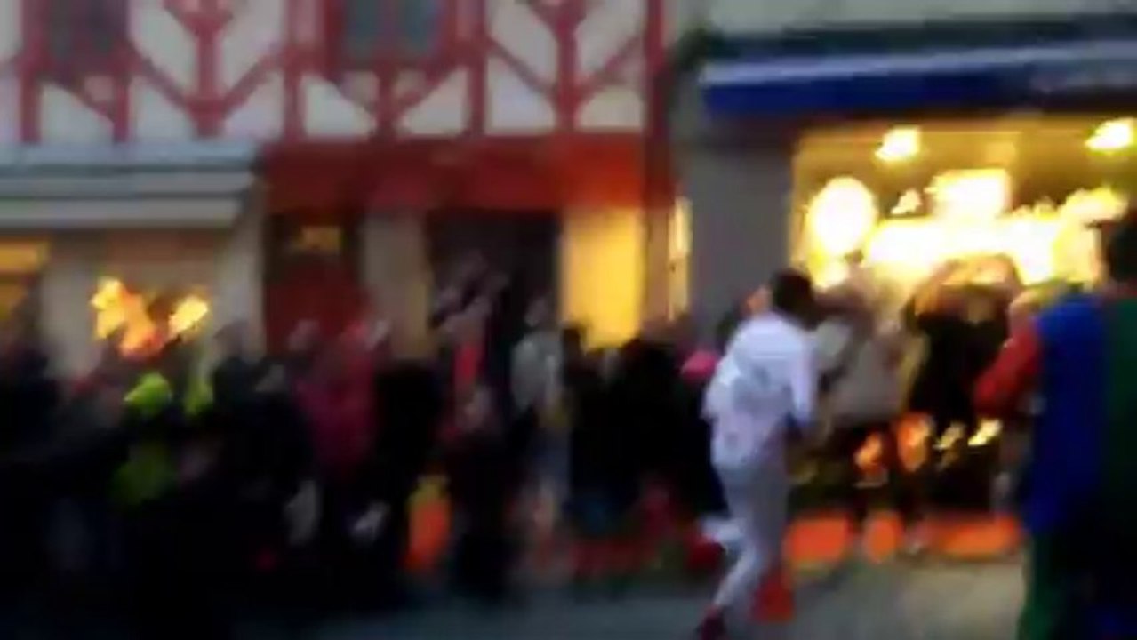 Corrida vannetaise de la Saint Sylvestre 2013 - Vannes avec mario et son petit vélo