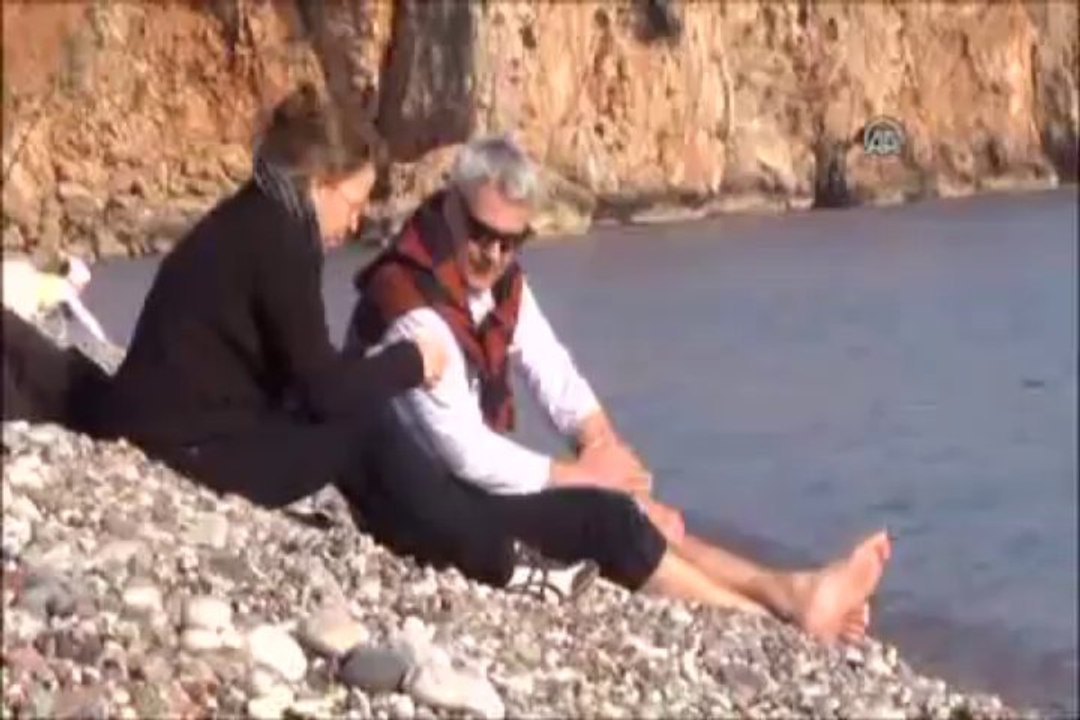 Yeni yılın ilk gününde denize girdiler