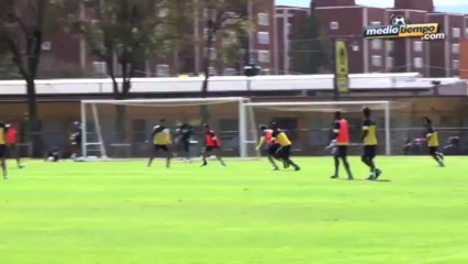 No es urgente la llegada del delantero: Mohamed