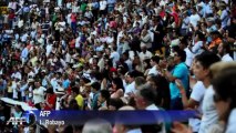 One-eyed Spanish matador in Colombia bullfight