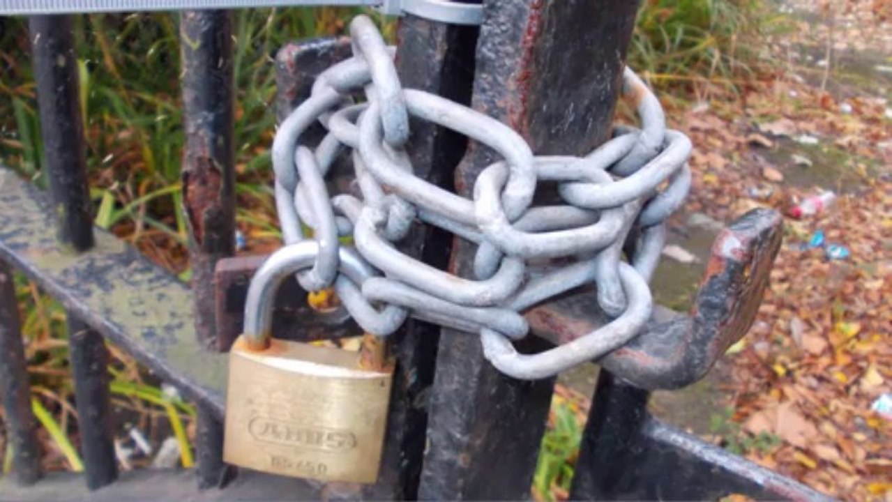 Tuebrook Explored : Episode 8 - Gaynor McKnight Interview (Lister Steps)