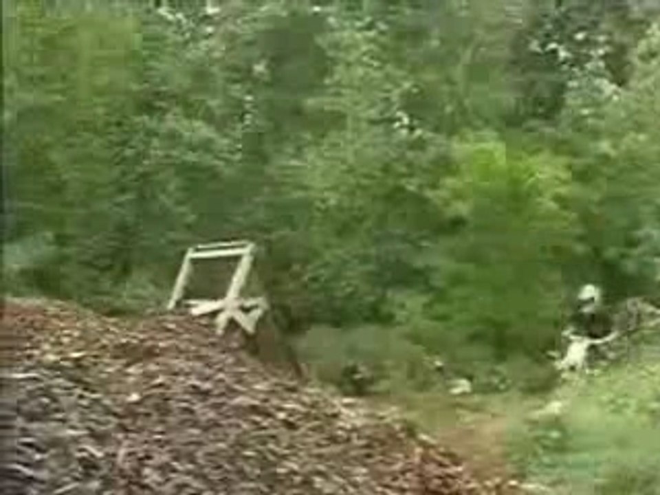 Salto arrière en moto...