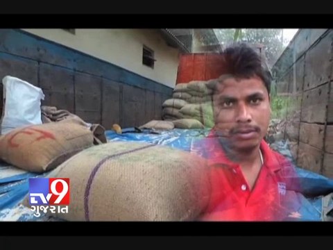 Ration officials seize tonnes of illegal rice stock, Valsad - Tv9 Gujarat