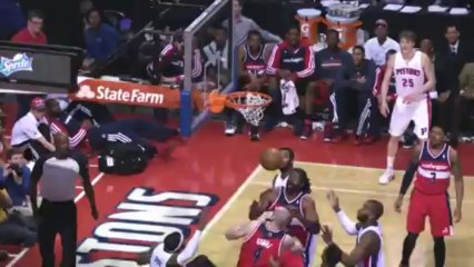 Gortat Stuffs Smith