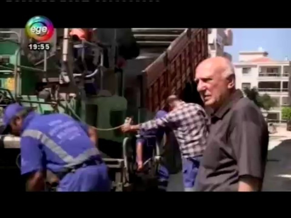 ALİAĞA BELEDİYE BAŞKANI ÖMER TURGUT OĞUZ'UN YENİ YIL MESAJI