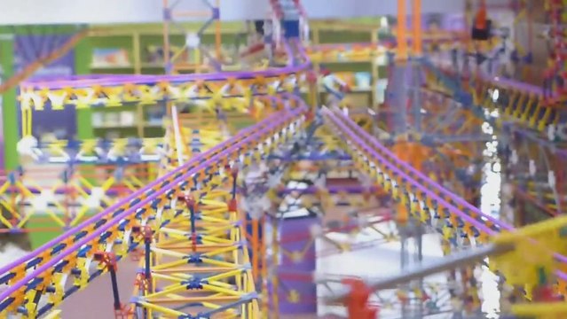 World’s Largest K’nex Ball Machine