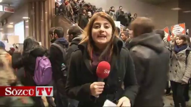 Taksim Metrosu'nda görülmemiş eylem