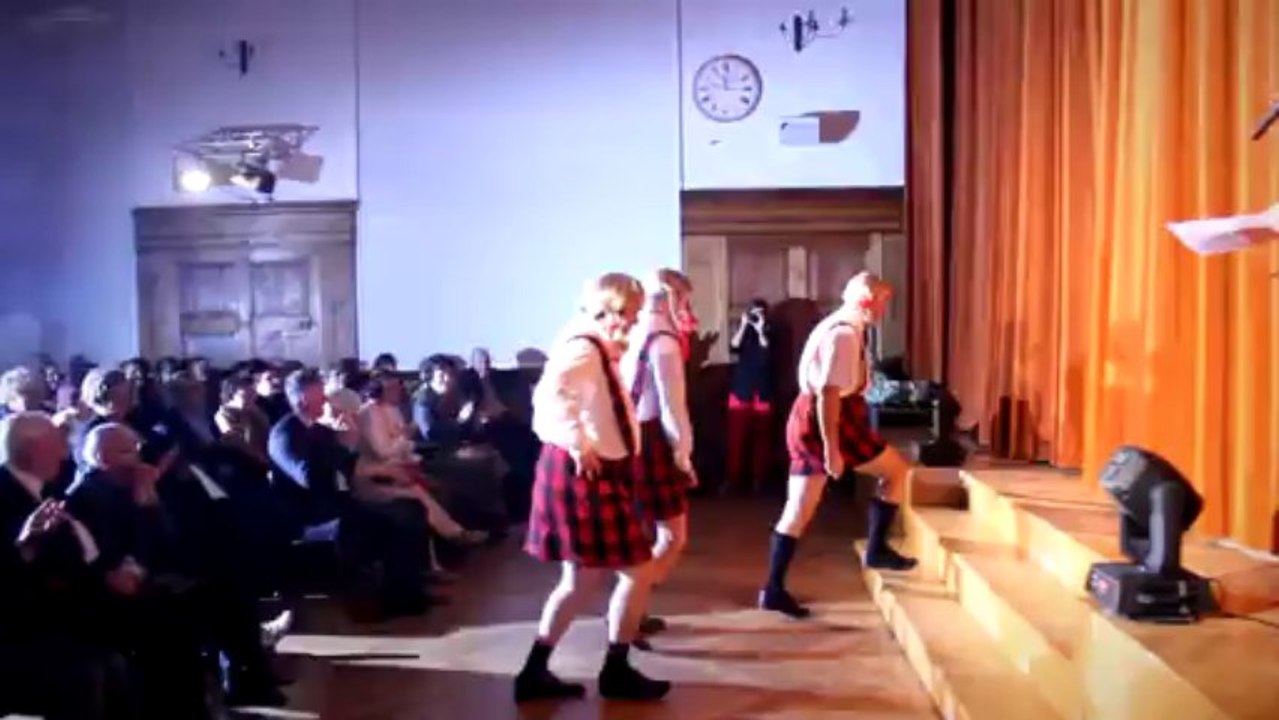 Dzień nauczyciela 2013 - występ nauczycieli