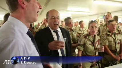 Visite du ministre français de la Défense au Mali