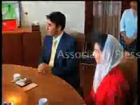 Bilawal Bhutto Zardari with Aseefa and President Zardari in Burma