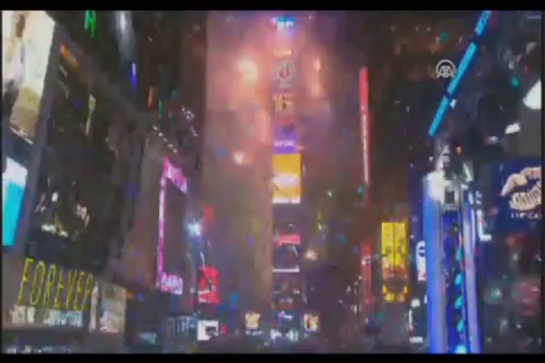 Dünya 2014'e "merhaba" dedi