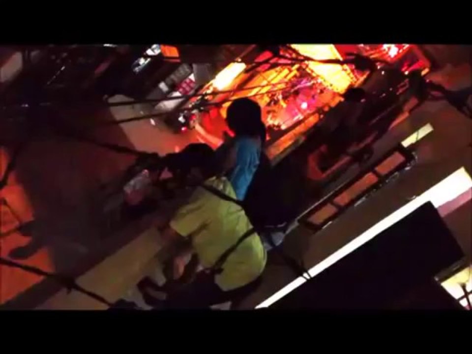 2 nhóm thanh niên chém nhau ở Hà Nội