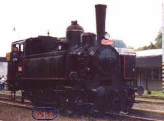 Hurvínek & Mánička (& Spejbl) - Taťuldo kup nám vlak [no video]