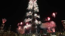 Dubai Attempts Fireworks Show World Record!! New Year's Eve 2014