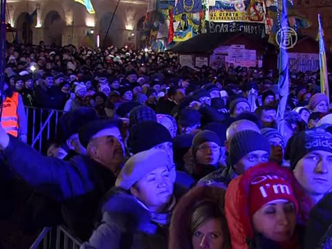 Украинцы встретили Новый год на Евромайдане