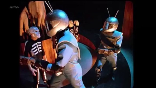 DAFT PUNK unmasked full interview french 1999.(RARE)