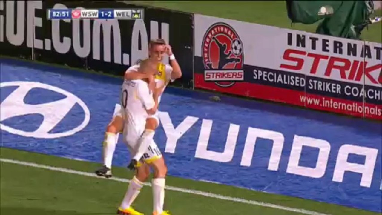 Phoenix rise up to beat Wanderers