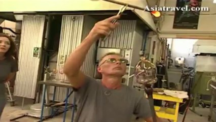 How to make glass in New Zealand by Asiatravel.com