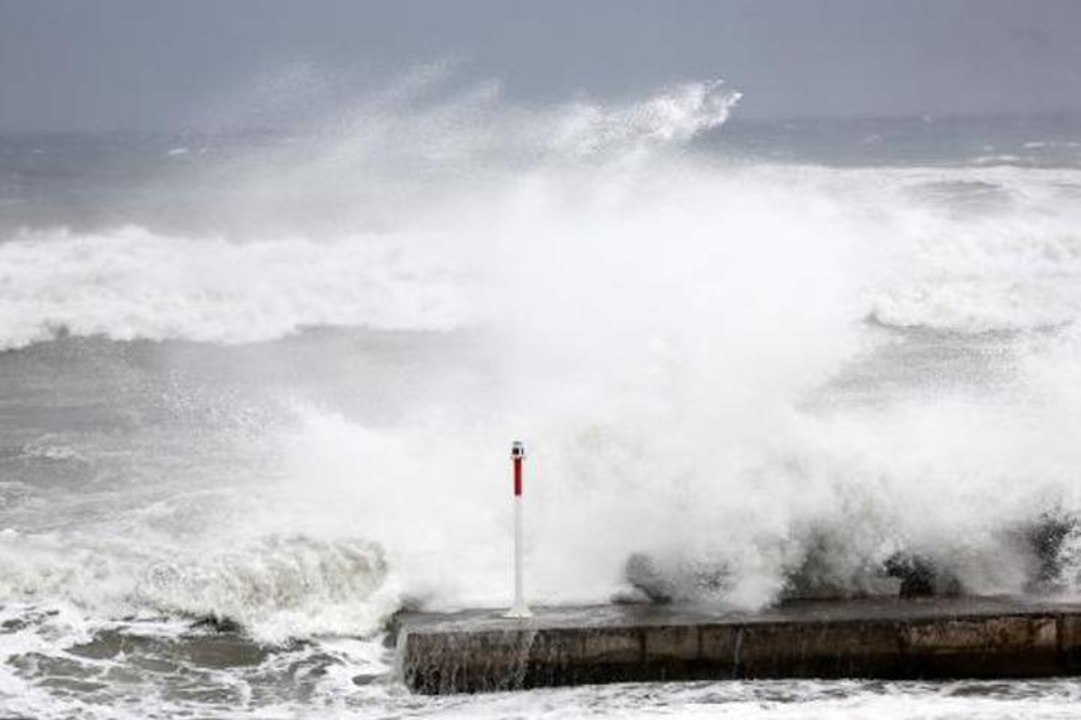 Les premières images du Cyclone Bejisa à la Réunion