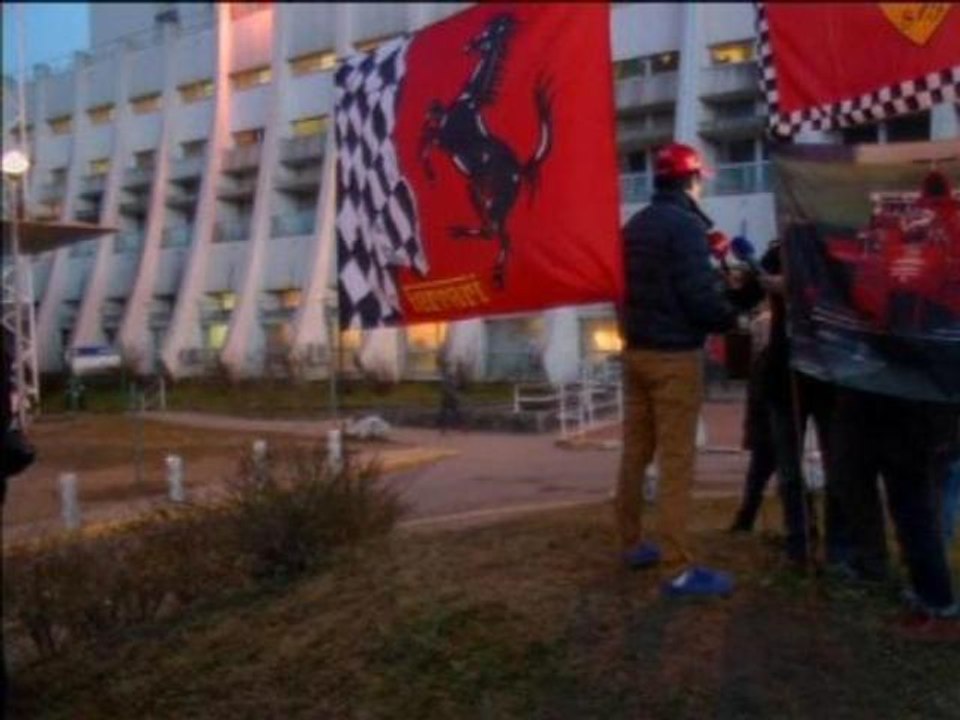 Les fans au chevet de Schumacher - 02/01