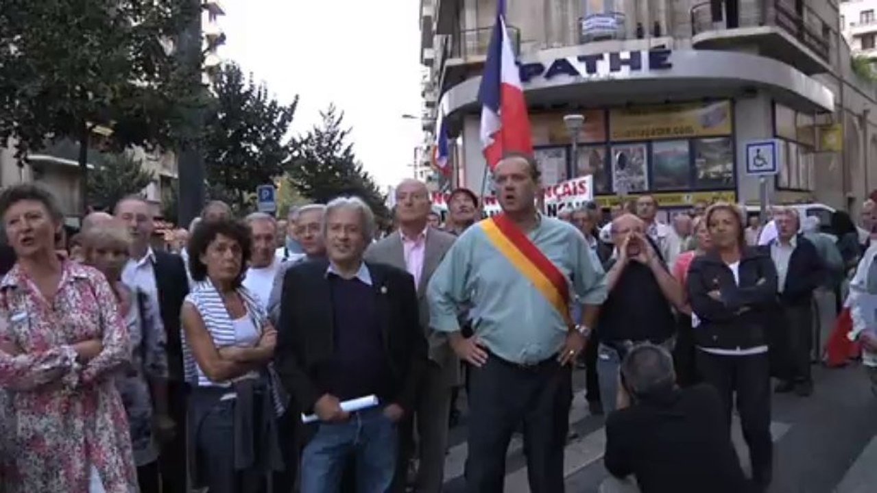"Hors-la-loi" : une avant-première sous haute tension à Marseille