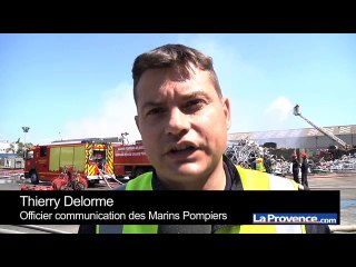 Incendie d'un entrepôt de pneus à Marseille