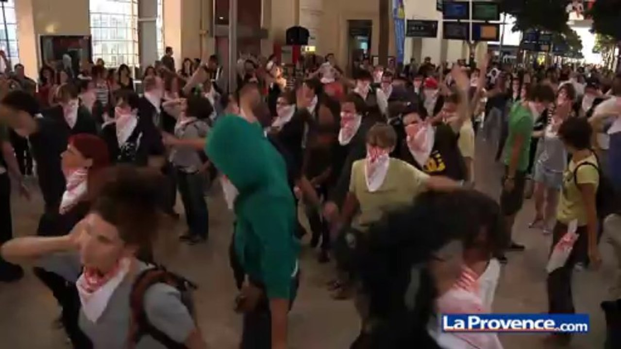Flashmob à la gare Saint-Charles