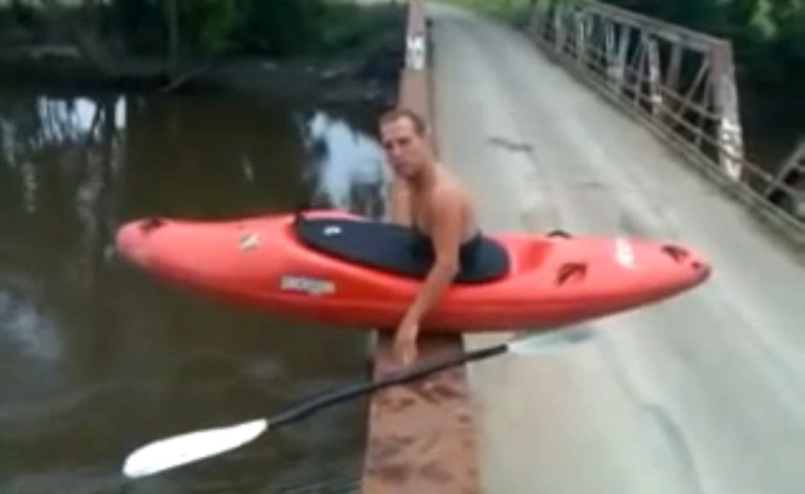 Huge Kayak Fail On A Bridge !!!