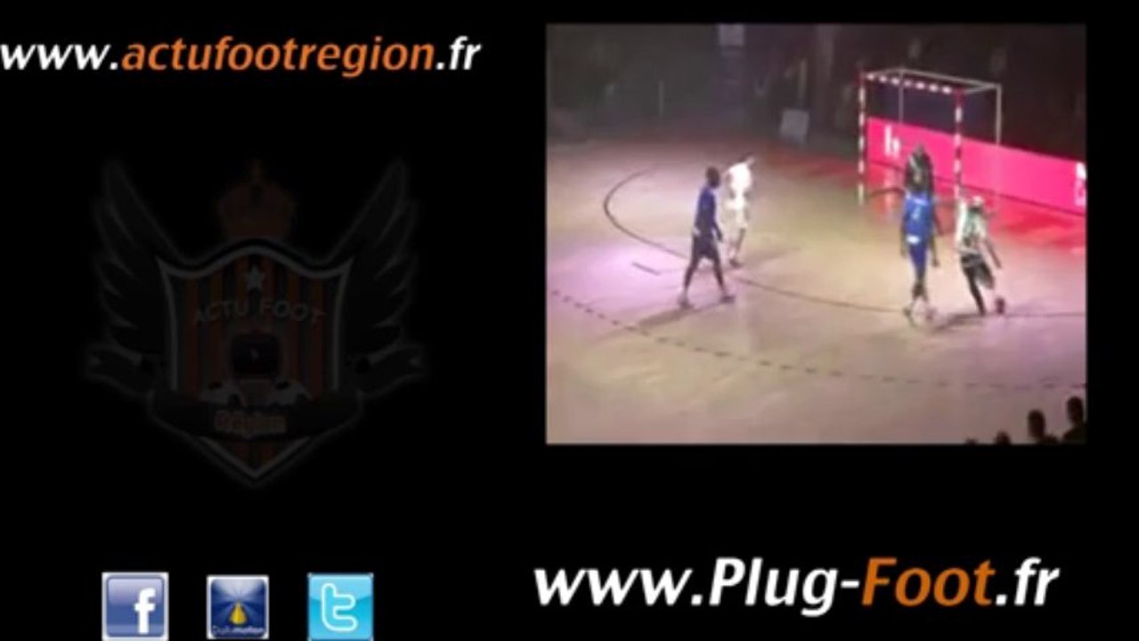 Sean Garnier enchaînement de dribble et marque contre elena