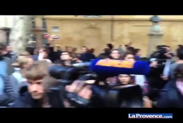 Aix-en-Provence : un rassemblement contre  Marine Le Pen