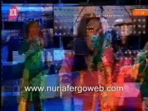 Nuria Fergó: Entrevista y actuación de Lucía, la maga en Con otro enfoque de 101 TV Málaga