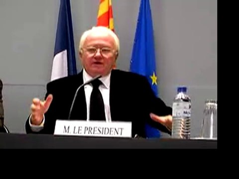 Crise économique : Michel Vauzelle rencontre les organismes bancaires