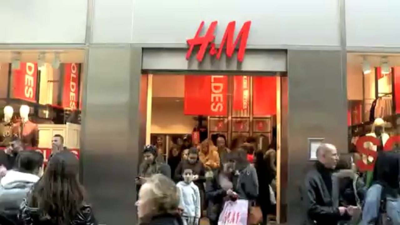 Premières heures des soldes à Marseille : déjà...