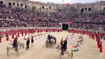 La statue de saint-Georges franchi le Rhône pour la première fois