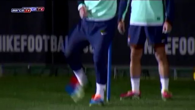 Messi ya se entrena con sus compañeros