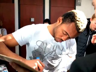 OM : Jordan Ayew teste le jeu ''Big 4 football''