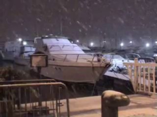 Chute de neige sur le Vieux-Port