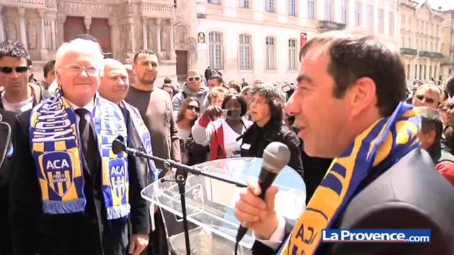 Arles fête ses champions