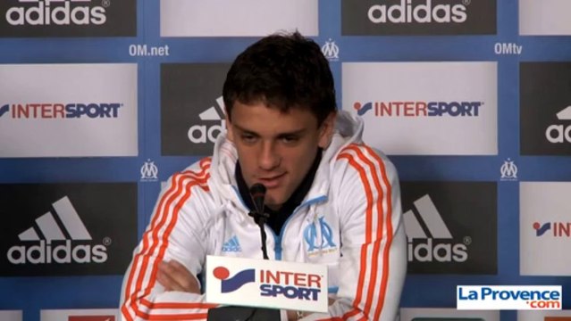 Lucas Mendes chambre Joey Barton à propos du français