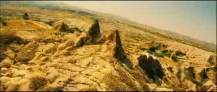 Empire of the Wolves / L'Empire des loups (2005) - Trailer