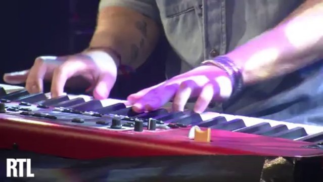 Julien Doré - Kiss me forever en live dans le Grand Studio RTL
