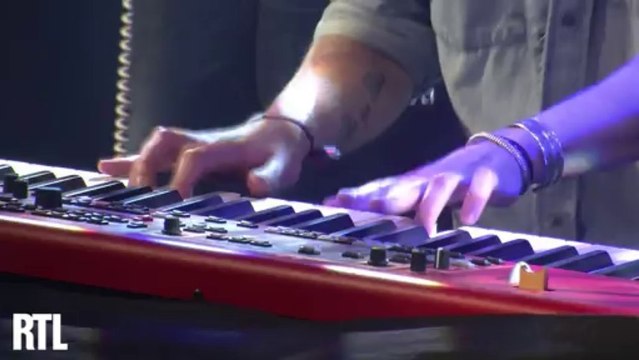 Julien Doré - On attendra l'hiver en live dans le Grand Studio RTL