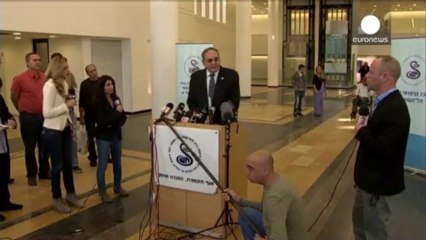 Los médicos temen por la vida de Sharon