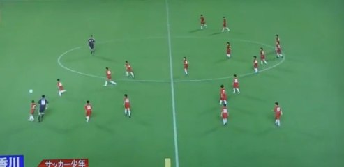 2 pro soccer players against 55 academy kids !! Funny Game!!