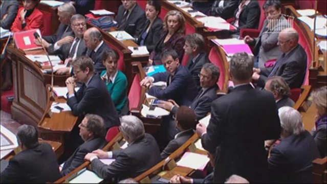 [ARCHIVE] Harcèlement à l'École : réponse de Vincent Peillon au député Hervé Gaymard lors des questions au Gouvernement à l'Assemblée nationale, le 20 novembre 2013