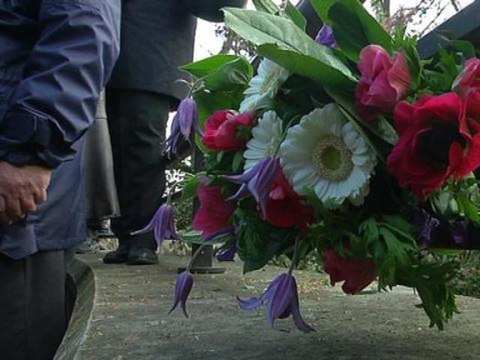Le père d'Antoine se dissocie totalement de l'hommage rendu à son fils par le FN - 03/01