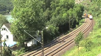 Züge und Schiffe bei der Loreley, 181, Crossrail 185, MRCE 189, 145, 3x 101, 427, 428, 460
